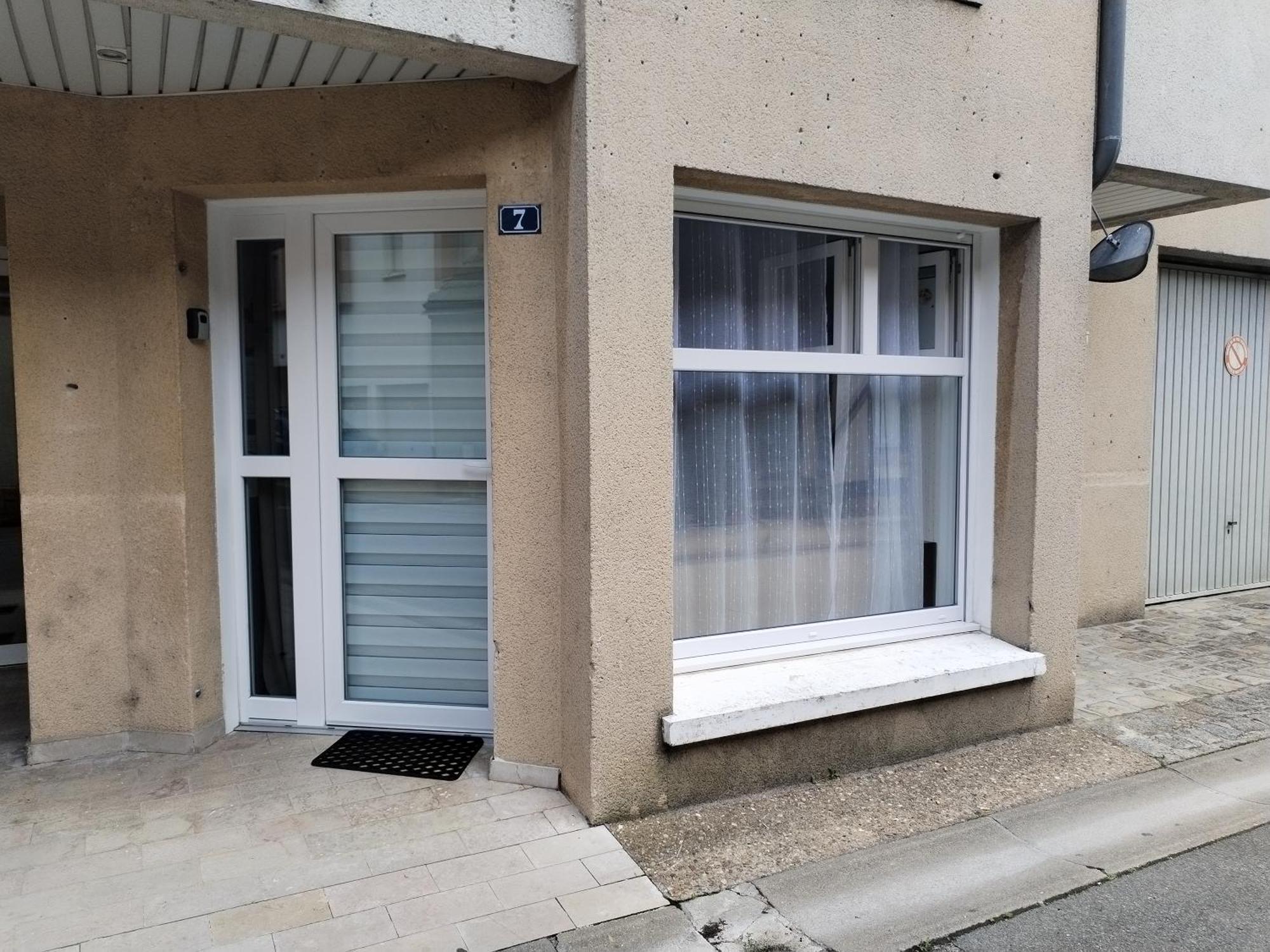 Appartement Salbris- Parking Gratuit Bagian luar foto