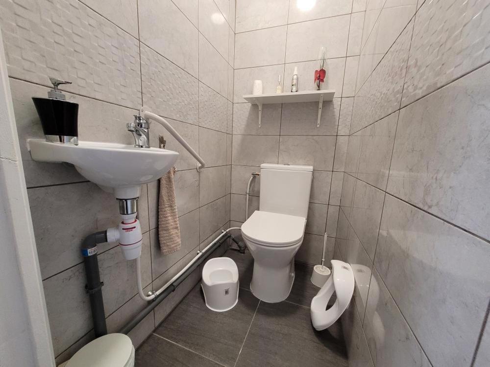 Appartement Salbris- Parking Gratuit Bagian luar foto